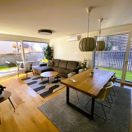 Apartments Villa Popp Ljubljana Extérieur photo